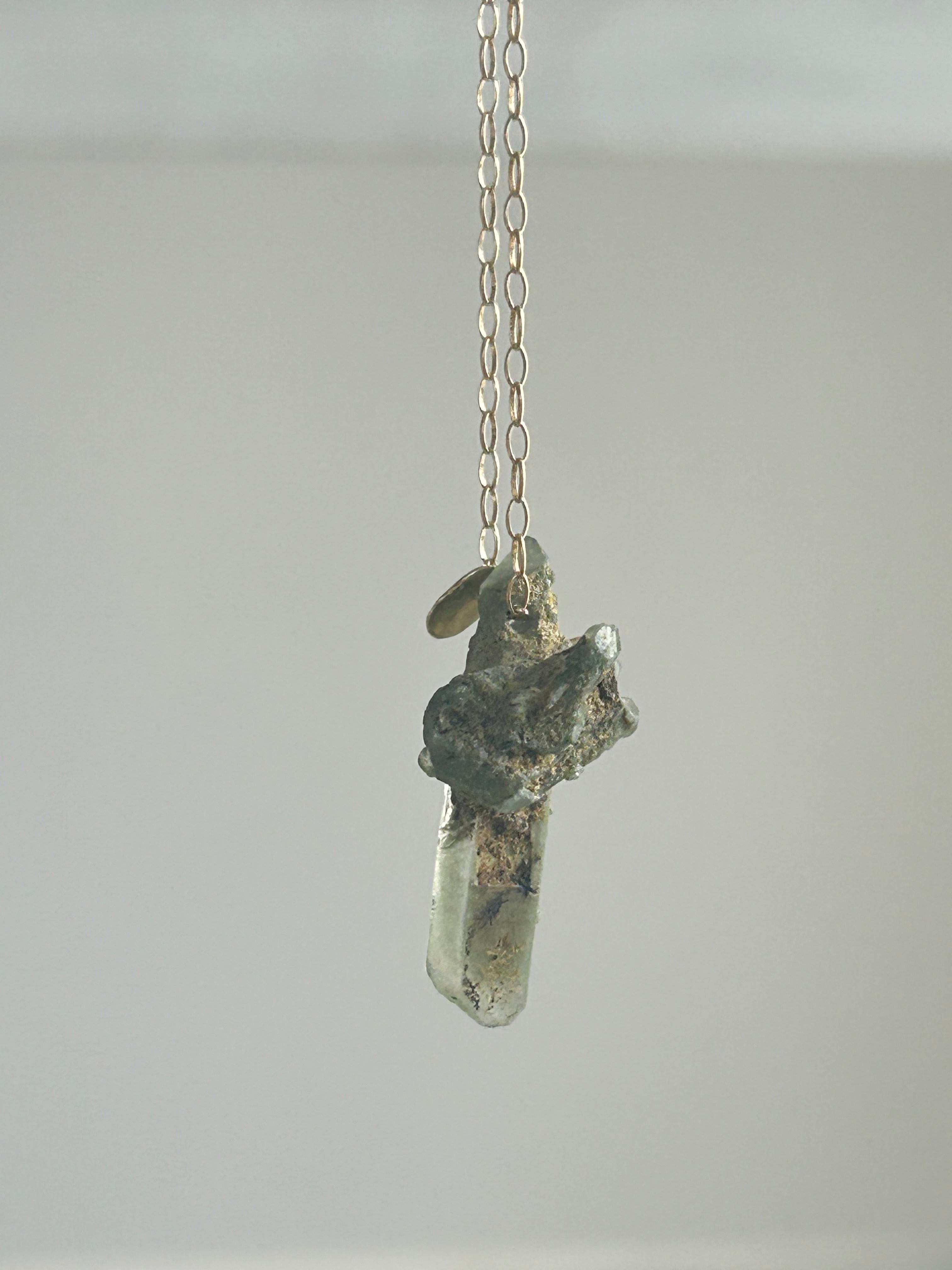 Himarayan crystal. 10k necklace